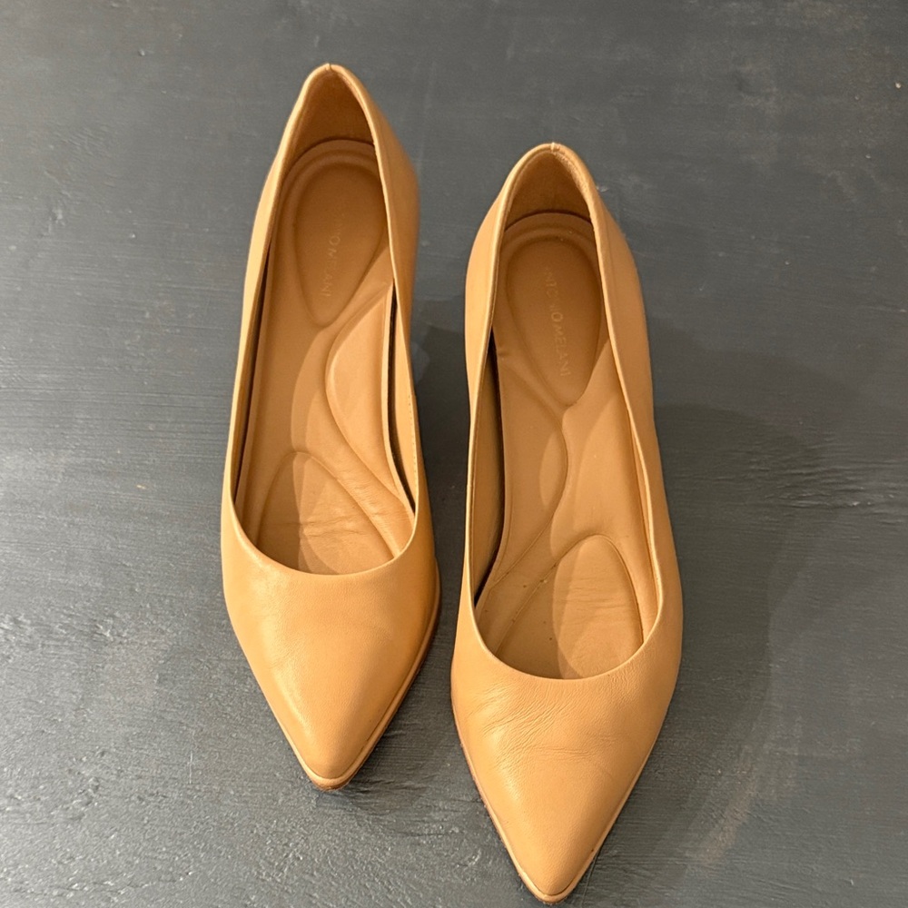 ANTONIO MELANI Tan Heels